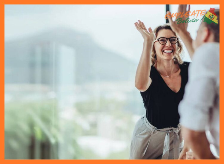 4. Beneficios y Crecimiento Profesional